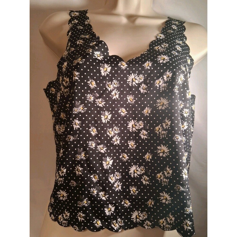 Bongo Black With Daisy V- Neck Scallop Sleeveless Tank Top Junior Size Small /ch